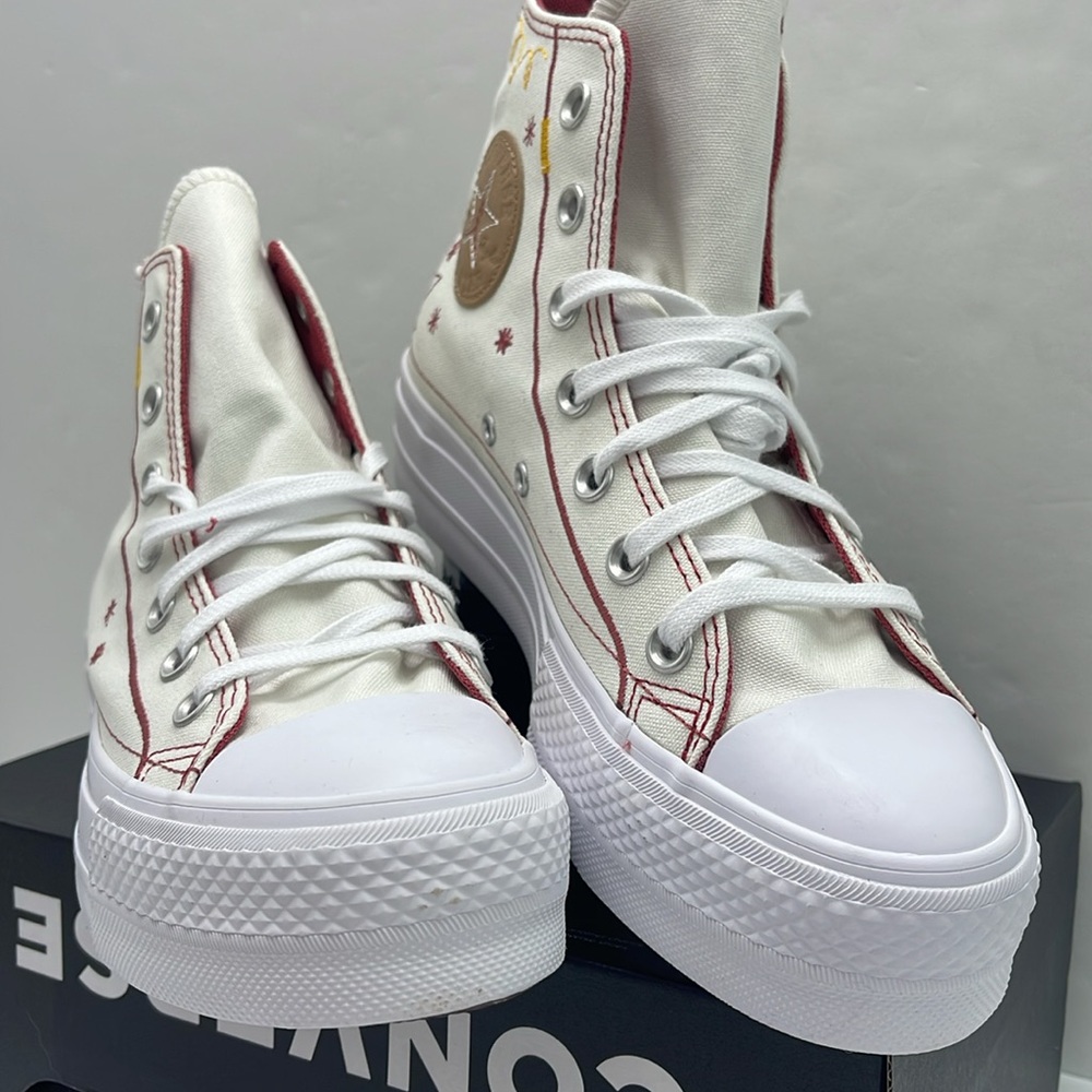 Converse Women's High-Top Platforms A13395C CTAS LIFT HI
EGRET/ASTRODUST/YELLOW - Picture 5 of 16